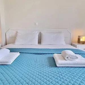 Hotel de apartamente White, Polychrono